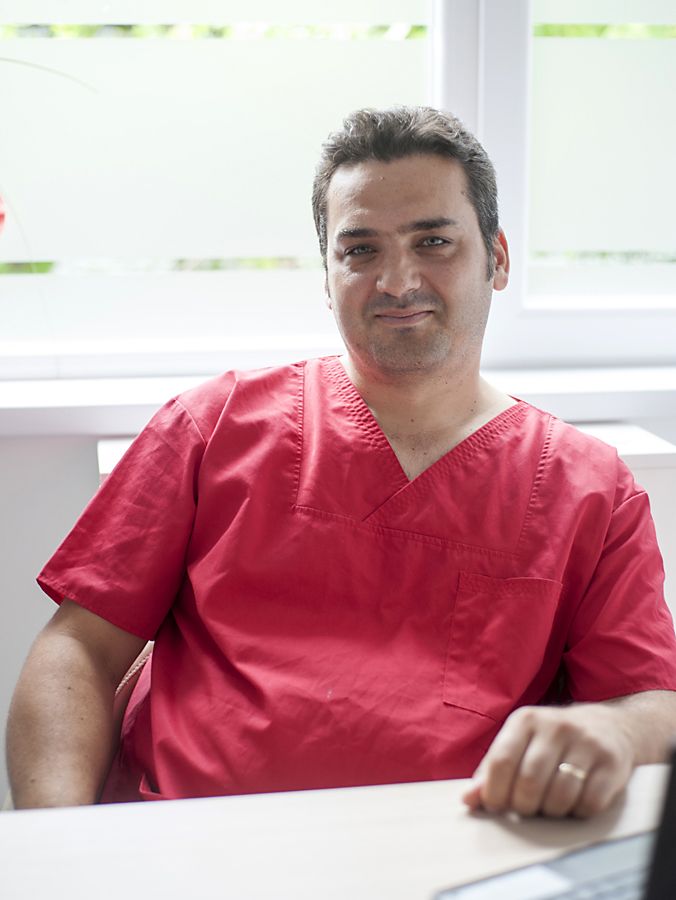 Dr. Tudor Pomana - DentaCare Cluj