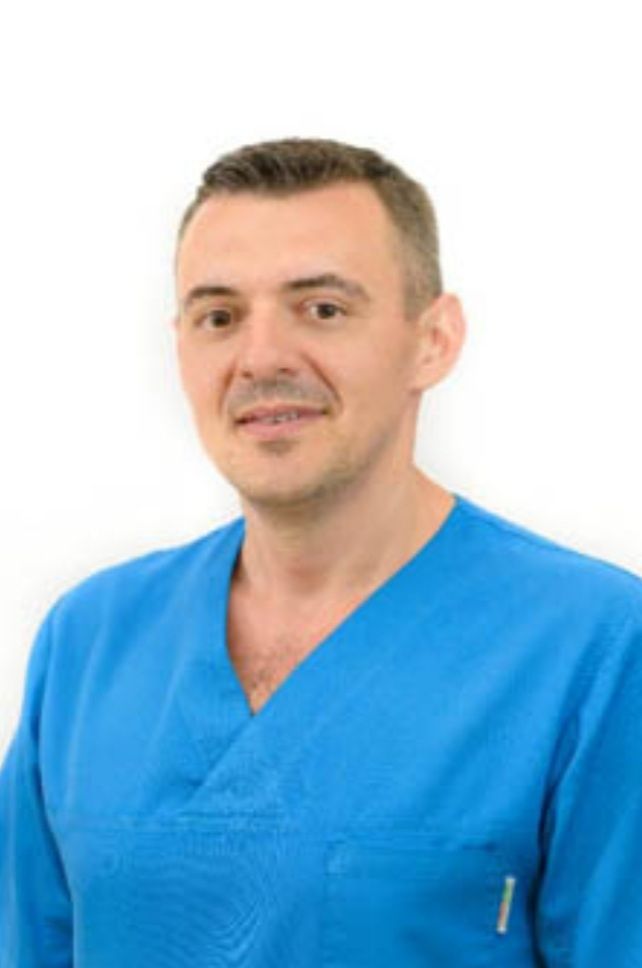 Dr. Țiple Vasile - DentaCare Cluj